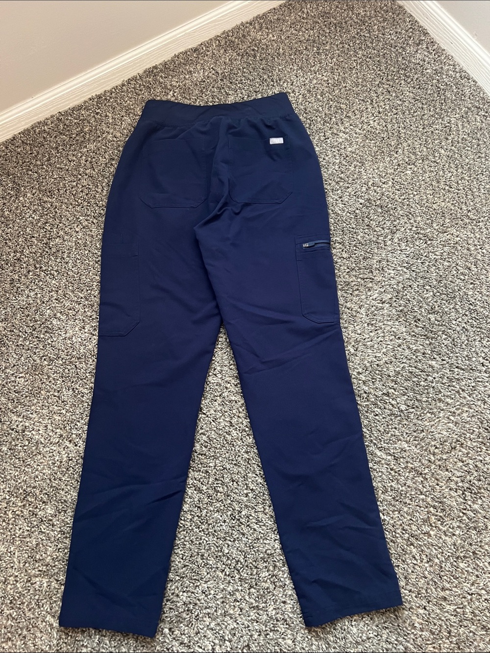 Figs Women’s Yola Highwaisted Navy Blue Drawstring Cargo Scrub Pants - Picture 3 of 3